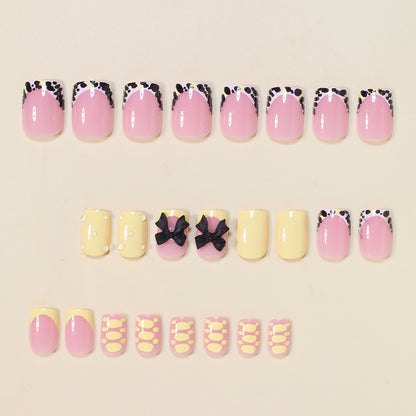 Creative Decorative Press-On Nail Set Acalora
