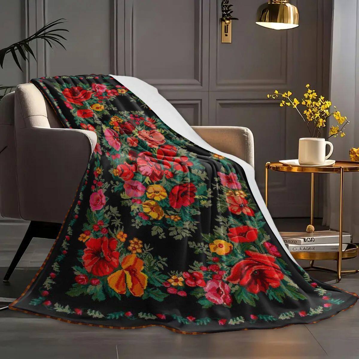 Floral Garden-Themed Plush Blanket