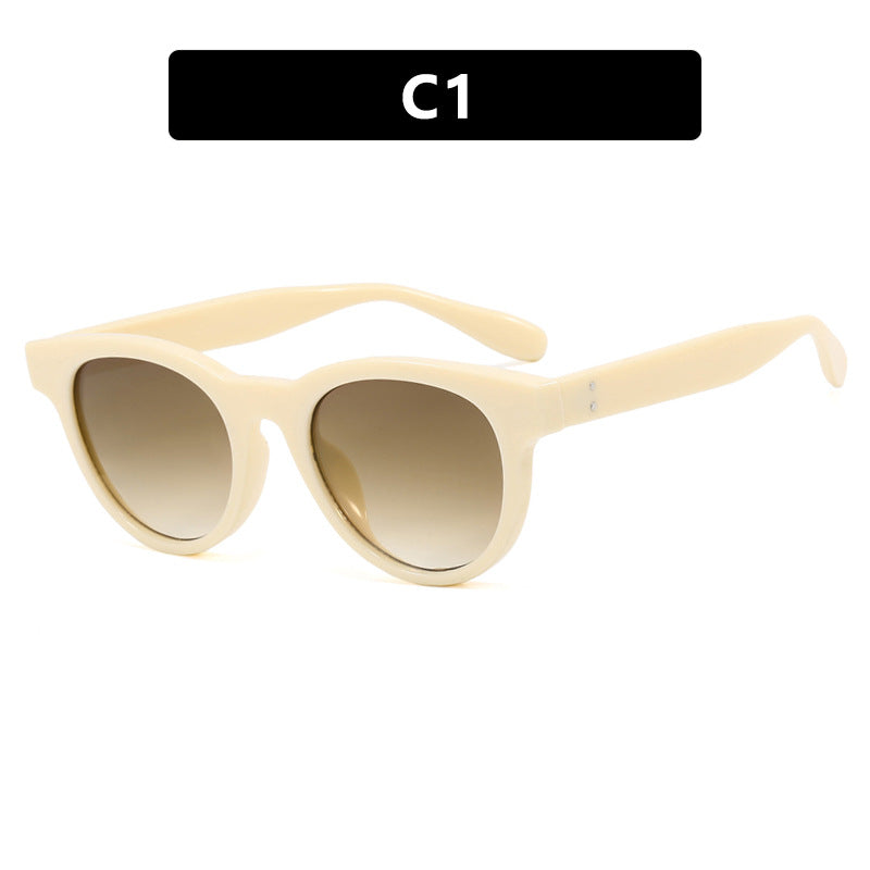 Ladies stylish sunglasses in trendy retro design Bowlift