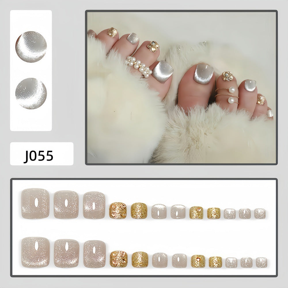 Artificial nails in elegant shine design Acalora
