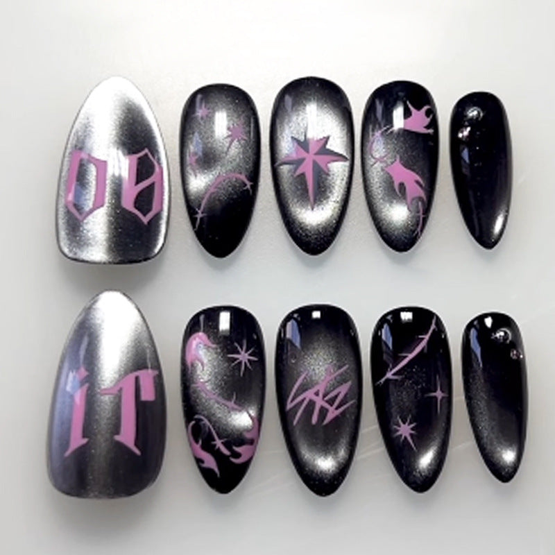 Artistic Press-On Nails Set with Chic Gothic Design Acalora