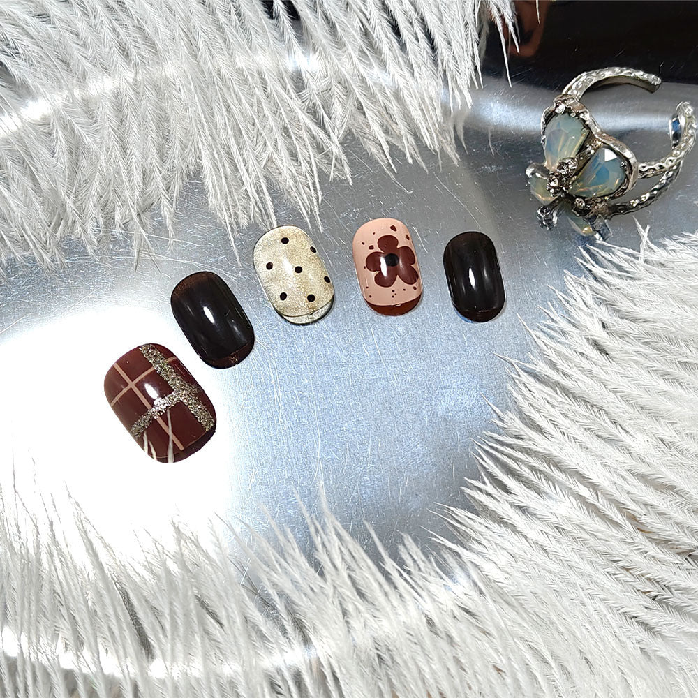 Artful Nail Tips Acalora