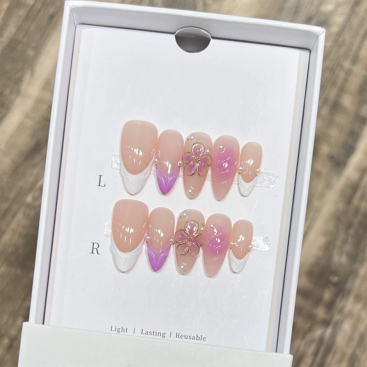 Artistic Floral Press-On Nail Set Acalora