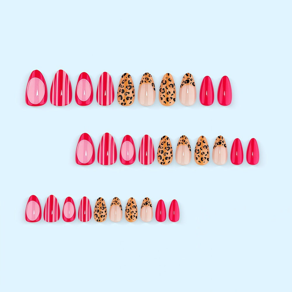 Artificial nails with trendy leopard and striped decorations Acalora