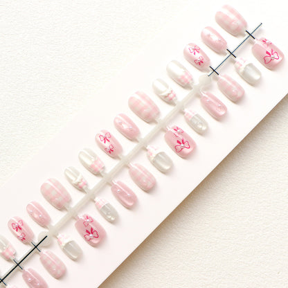 Charming Nail Art Press-On Set Acalora
