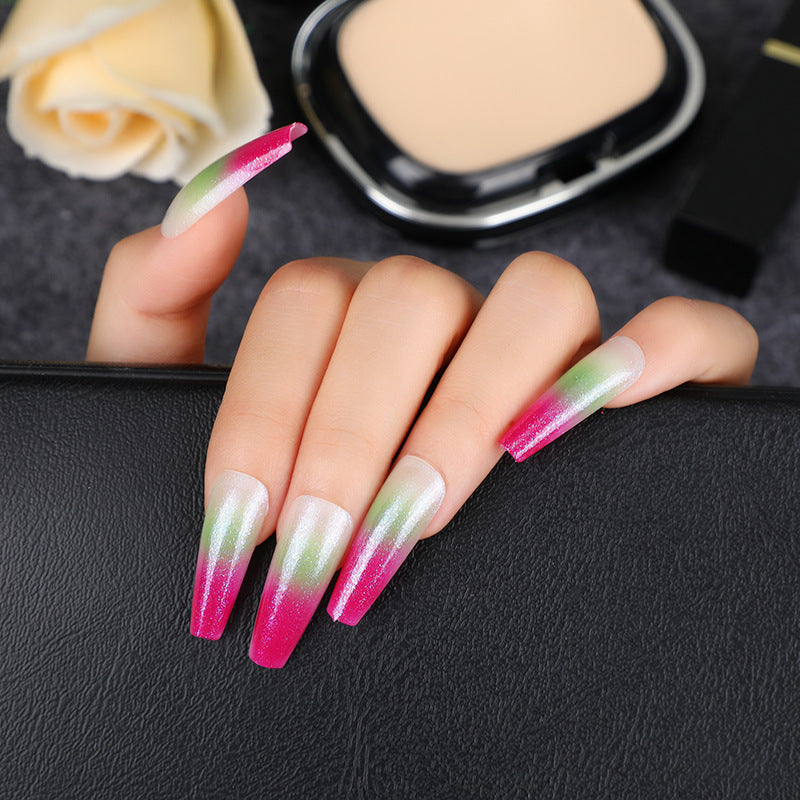 Glamorous artificial nails with gradient Acalora