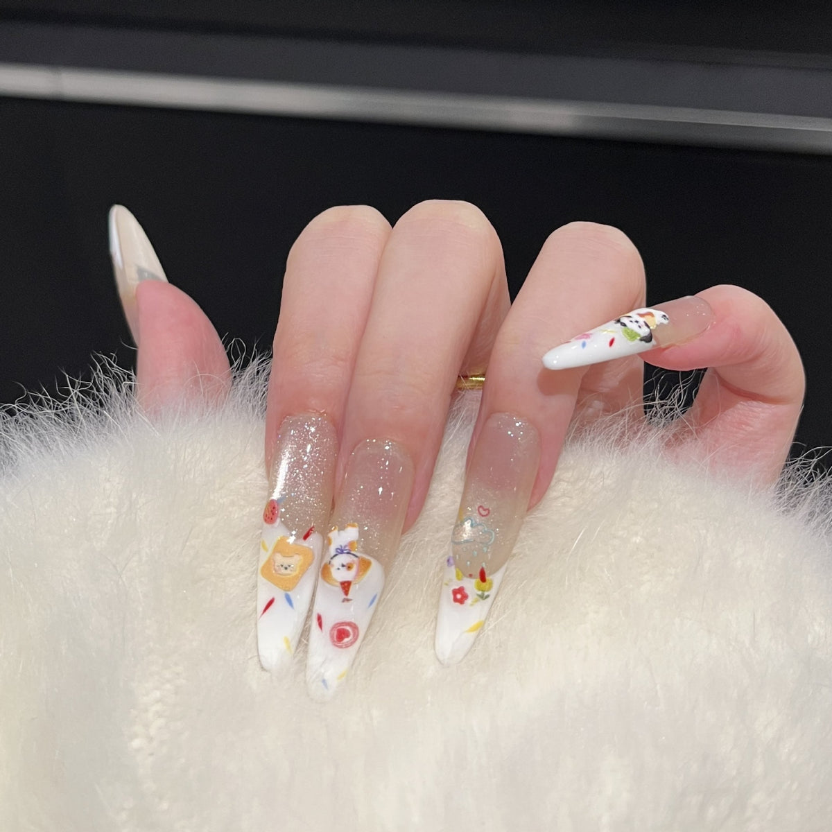 Decorative Press-On Nail Art Set with Glitter Accents Acalora