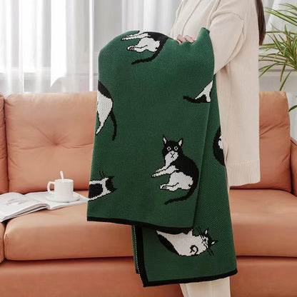 Cozy Cat-Themed Throw Blanket