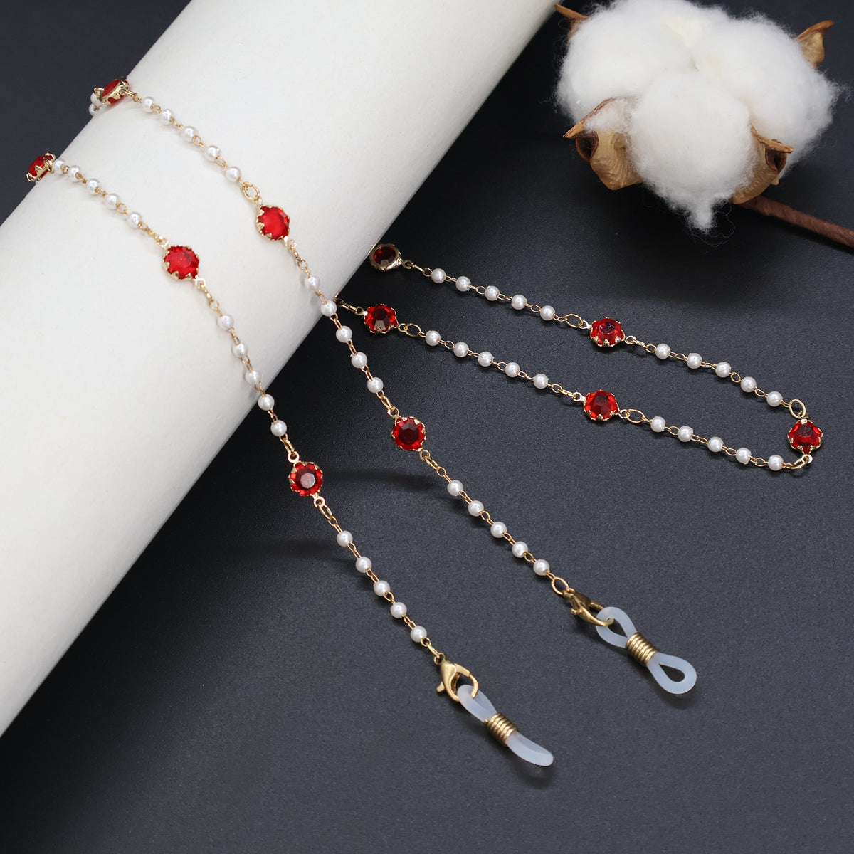 Elegant Pearl and Crystal Eyewear Chain Acalora