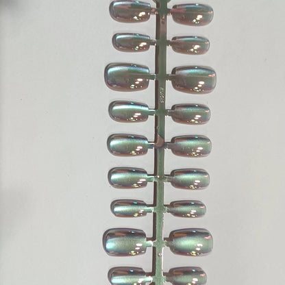Iridescent Press-On Nail Art Set Acalora