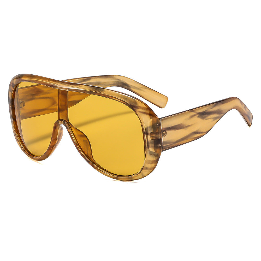 Women's oversized sports sunglasses in retro-inspired design Kalsten