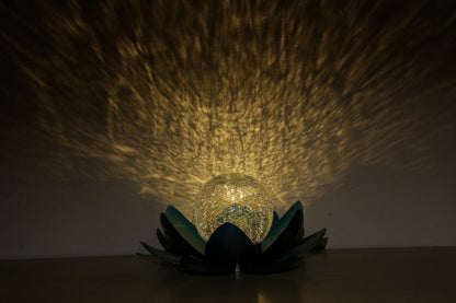 Solar Lotus Crackle Garden Light