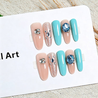 Artificial nail set with glamorous 3D applications and sparkling design Acalora