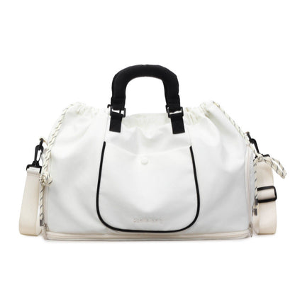 Women's Sport Bag with Practical Compartments and Ergonomic Carrying System Skanto