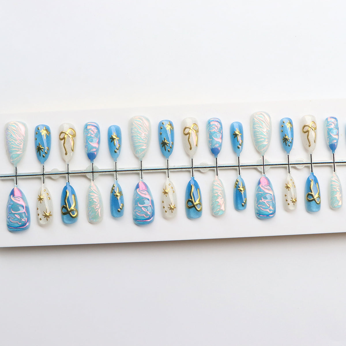 Artistic Nail Art Set with Metallic Accents Acalora