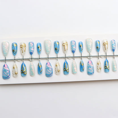 Artistic Nail Art Set with Metallic Accents Acalora