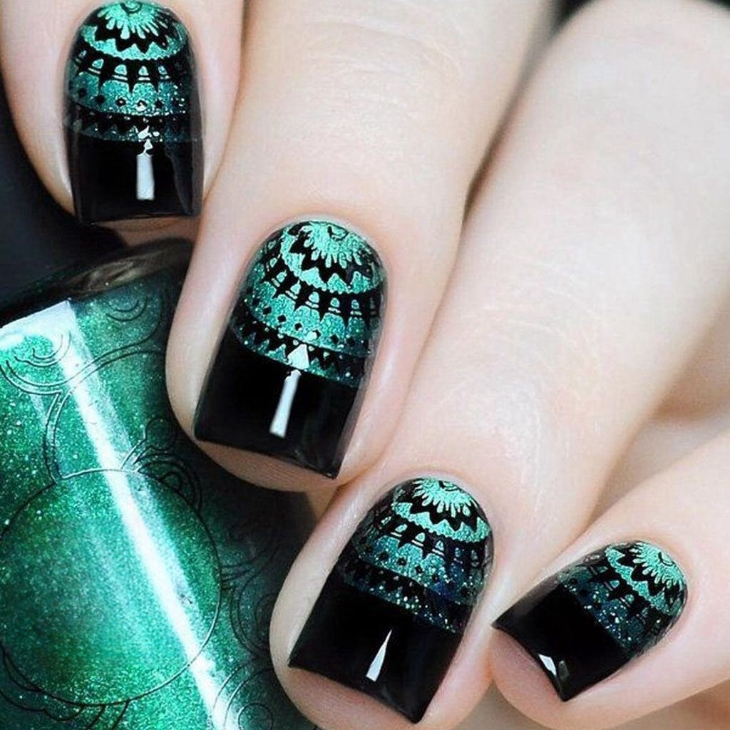 Creative ethnic style artistic nails Acalora