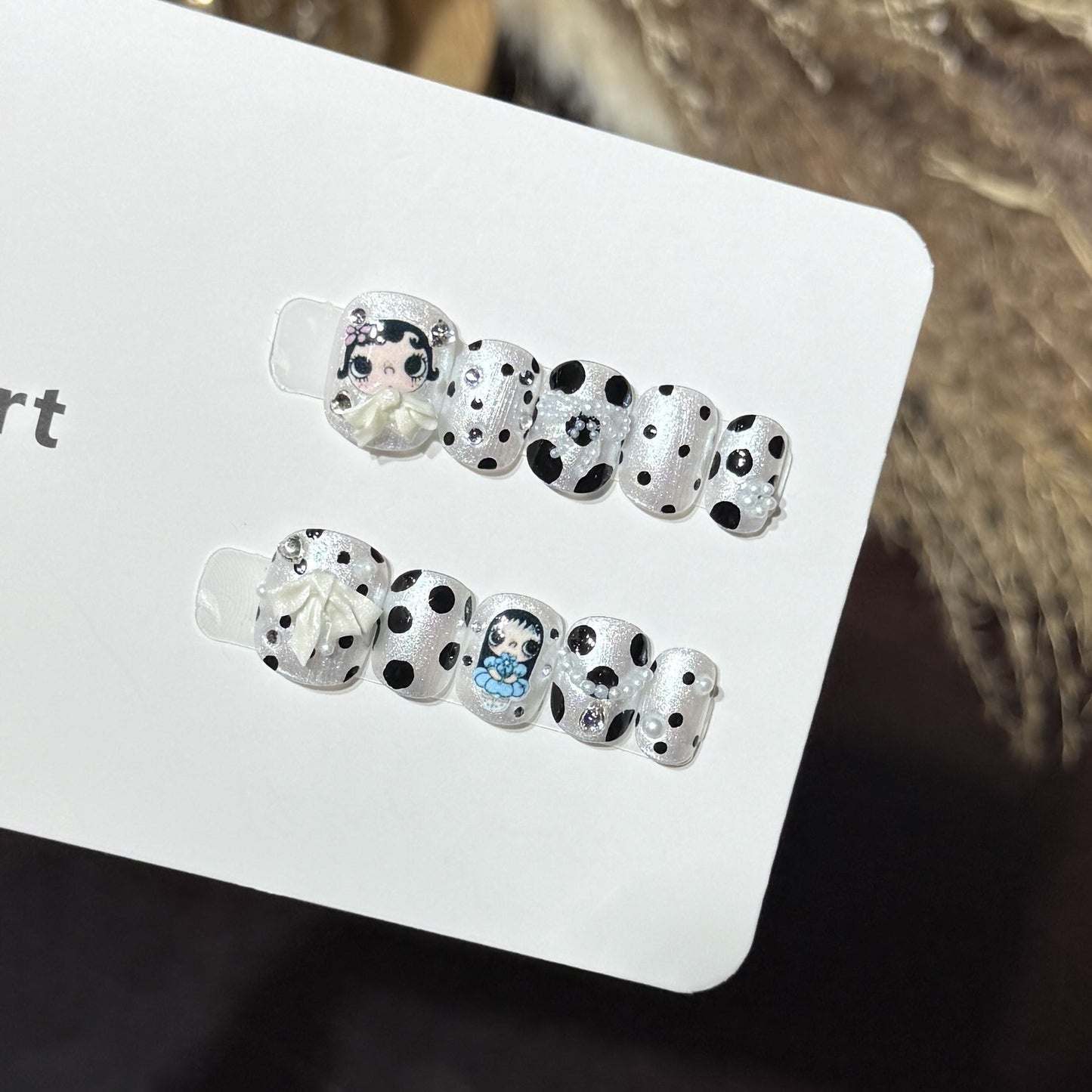 Whimsical Character Press-On Nail Art Set Acalora