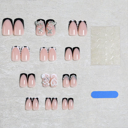 Artificial nail set with detailed 3D beads and glamorous design Acalora