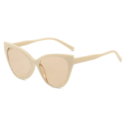 Women's Cat-Eye Sunglasses with UV Protection and Modern Frame Karnz