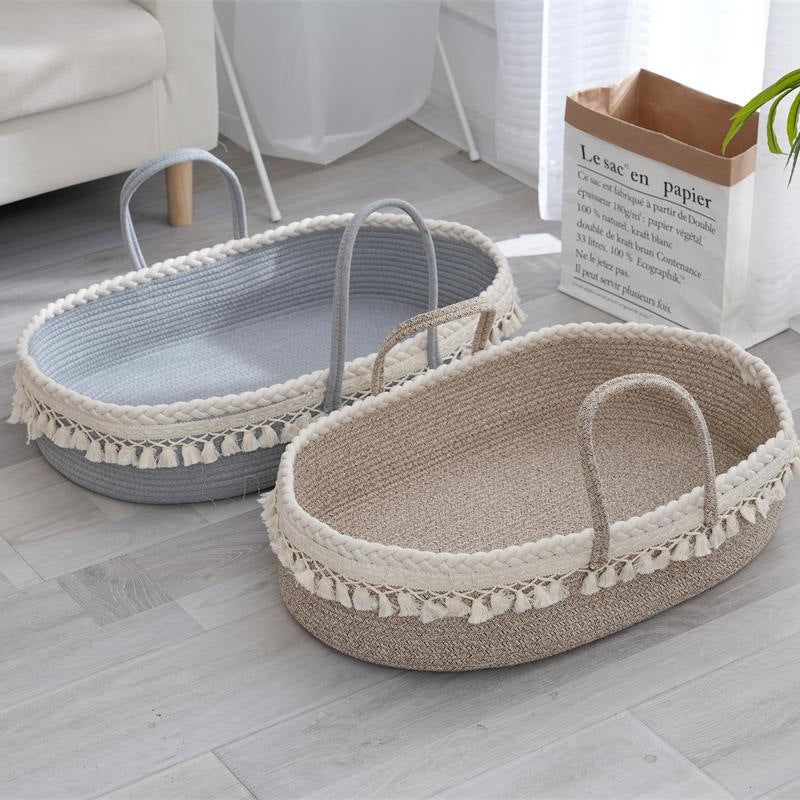Handcrafted Basket Acalora
