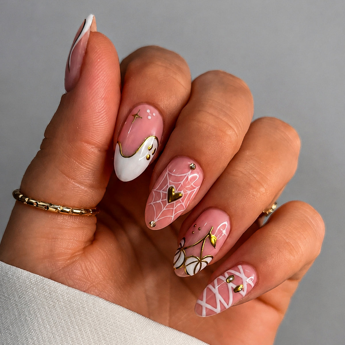 Artistic Halloween Themed Press-On Nail Set Acalora