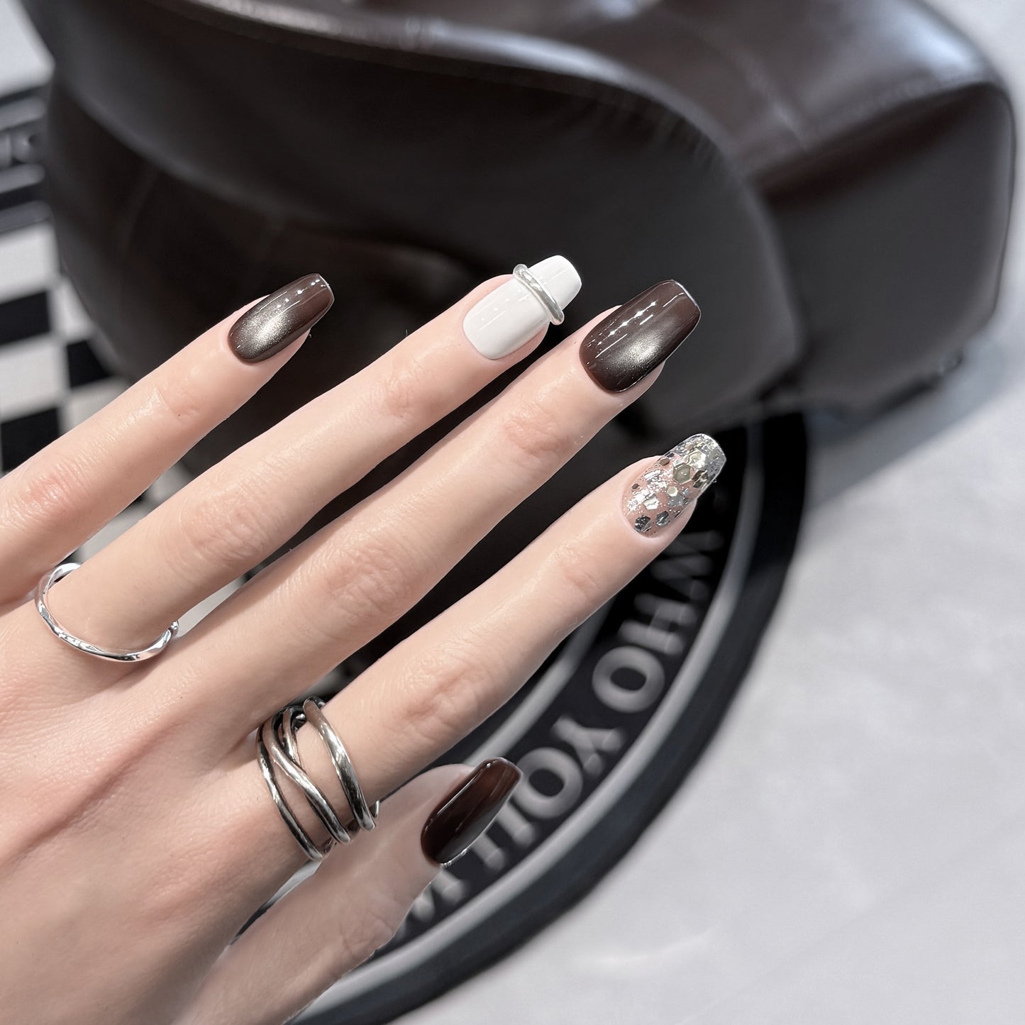 Press-On Nail Art Set with Ombre and Glitter Accents Acalora