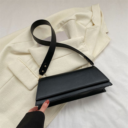 Minimalist Structured Crossbody Bag Acalora