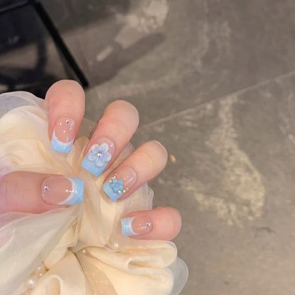Floral Fantasy Press-On Nail Art Set Acalora