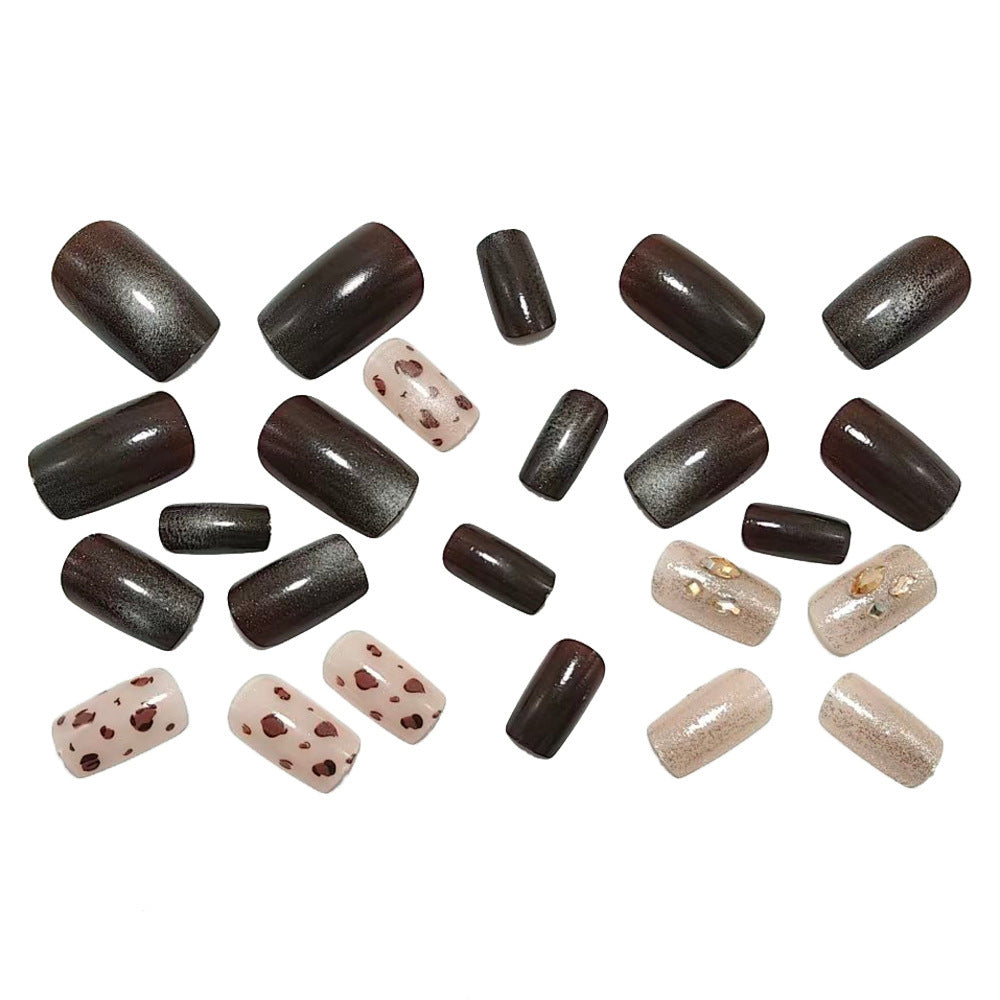 Artificial nails with luxurious shine and animal design Acalora