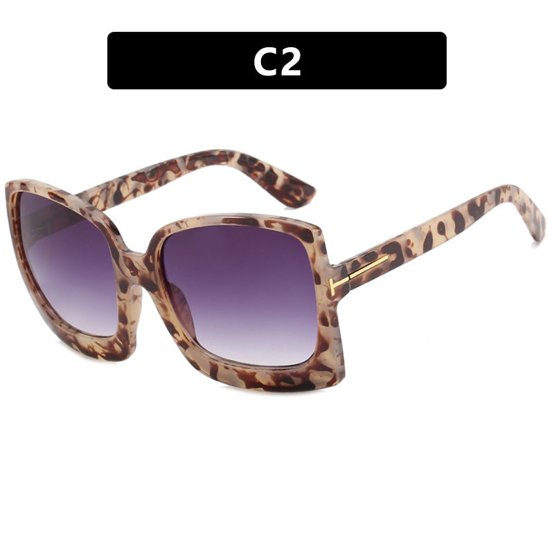 Women's oversized sunglasses in a modern square design with mirrored lenses Karnz