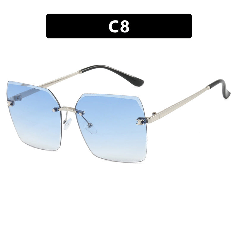 Women's square sunglasses in a modern design with a delicate metal frame Karnz