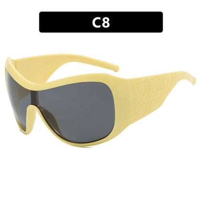 Women's sports sunglasses with wide protective frame and polarized lenses Skanto