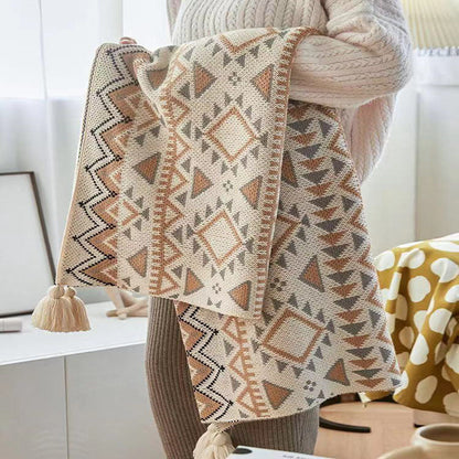 Stylish Geometric Pattern Throw Blanket
