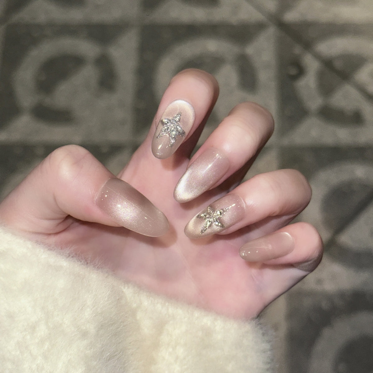 Star-Embellished Press-On Nail Art Set Acalora