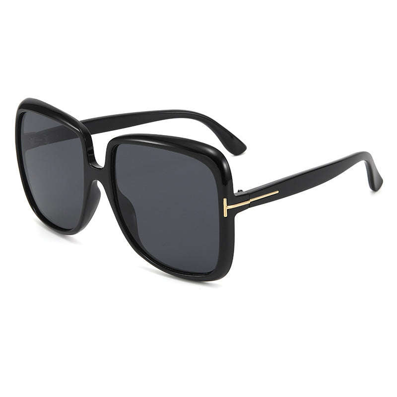 Women's elegant oversized sunglasses with filigree frame Skanto