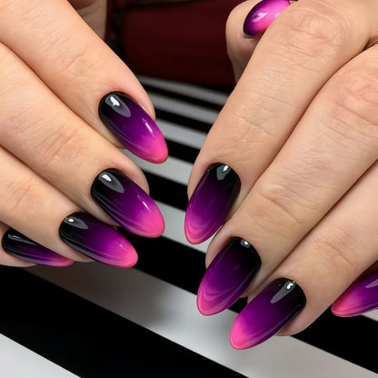 Artificial nails with modern ombre effect Acalora