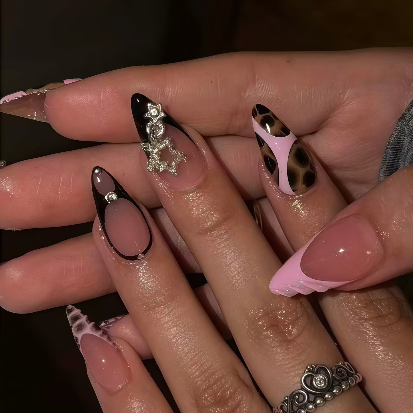Artistic Glam Nail Set Acalora
