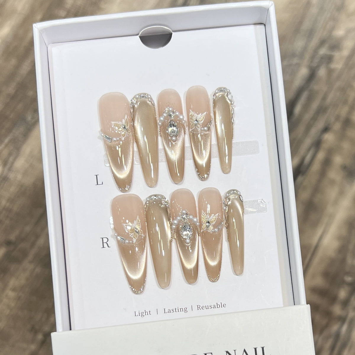 Artisan Press-On Nail Set Acalora