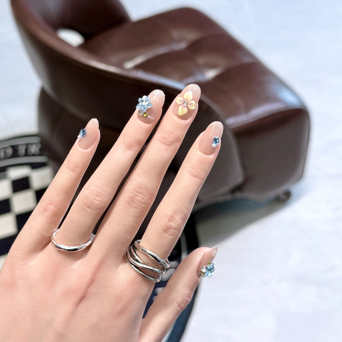 Artistic Floral Press-On Nail Tips Acalora