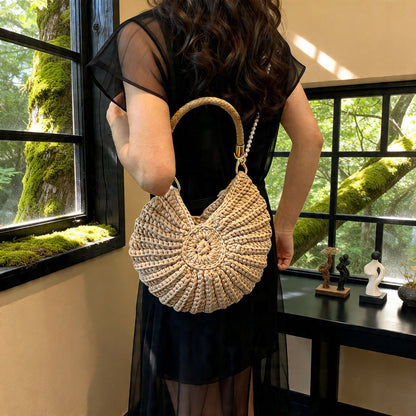 Handmade Crossbody Bag in Shell Design Bowlift