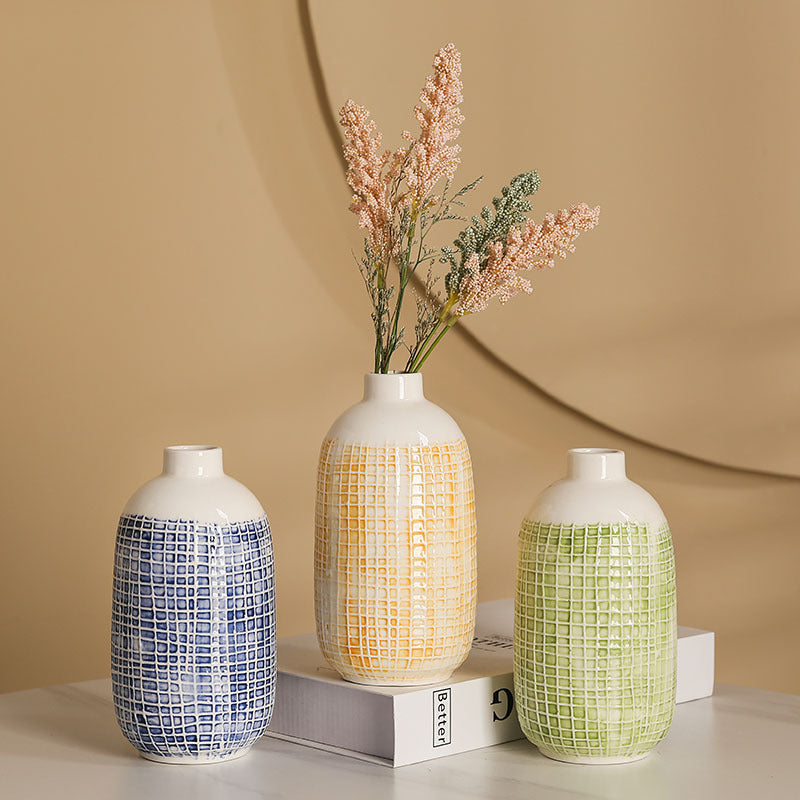 Stylish ceramic vase Acalora