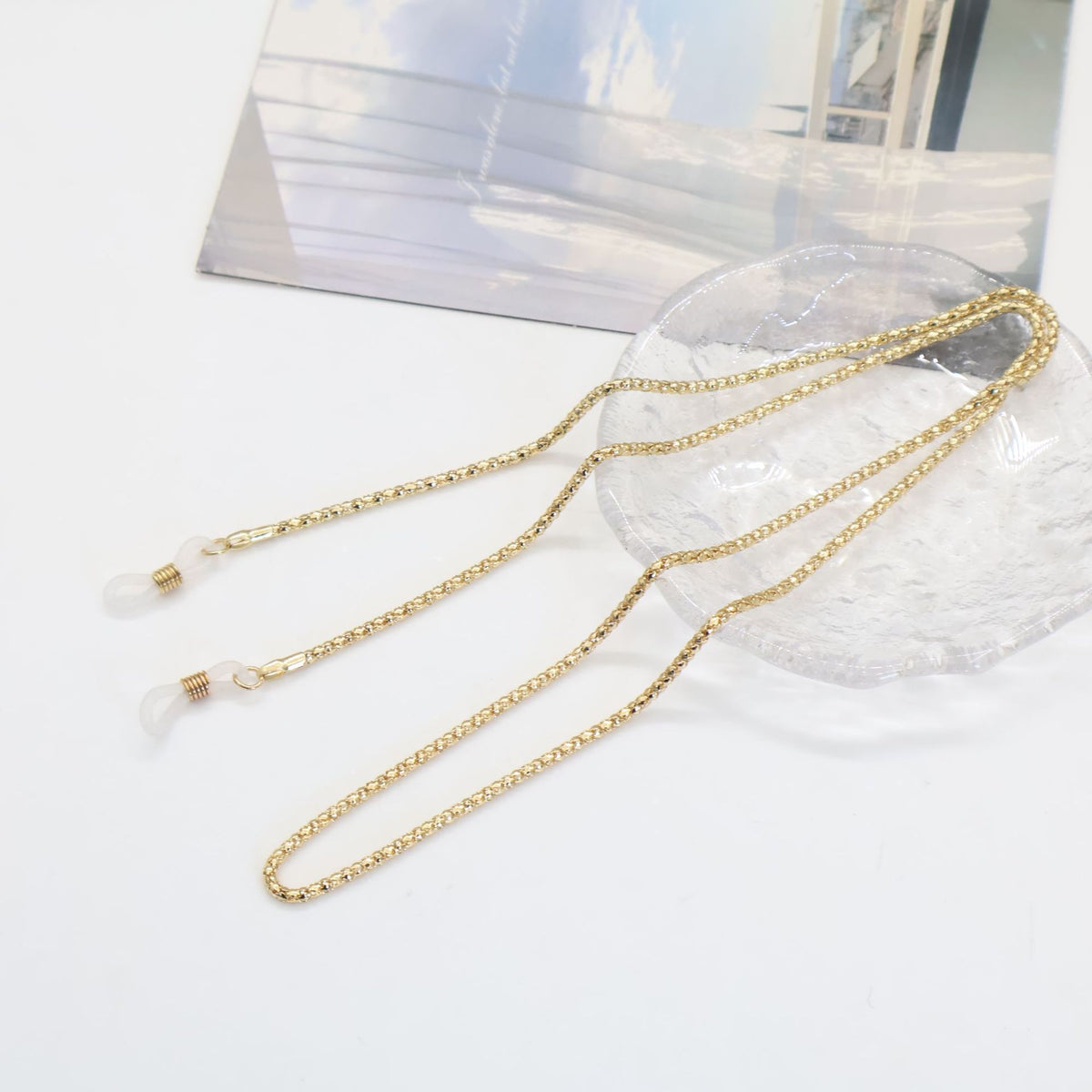 Chic Metallic Eyewear Chain Acalora