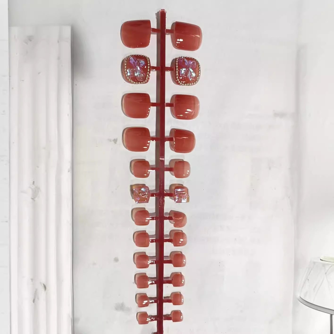 Decorative Diamond-Accent Press-On Nail Set Acalora