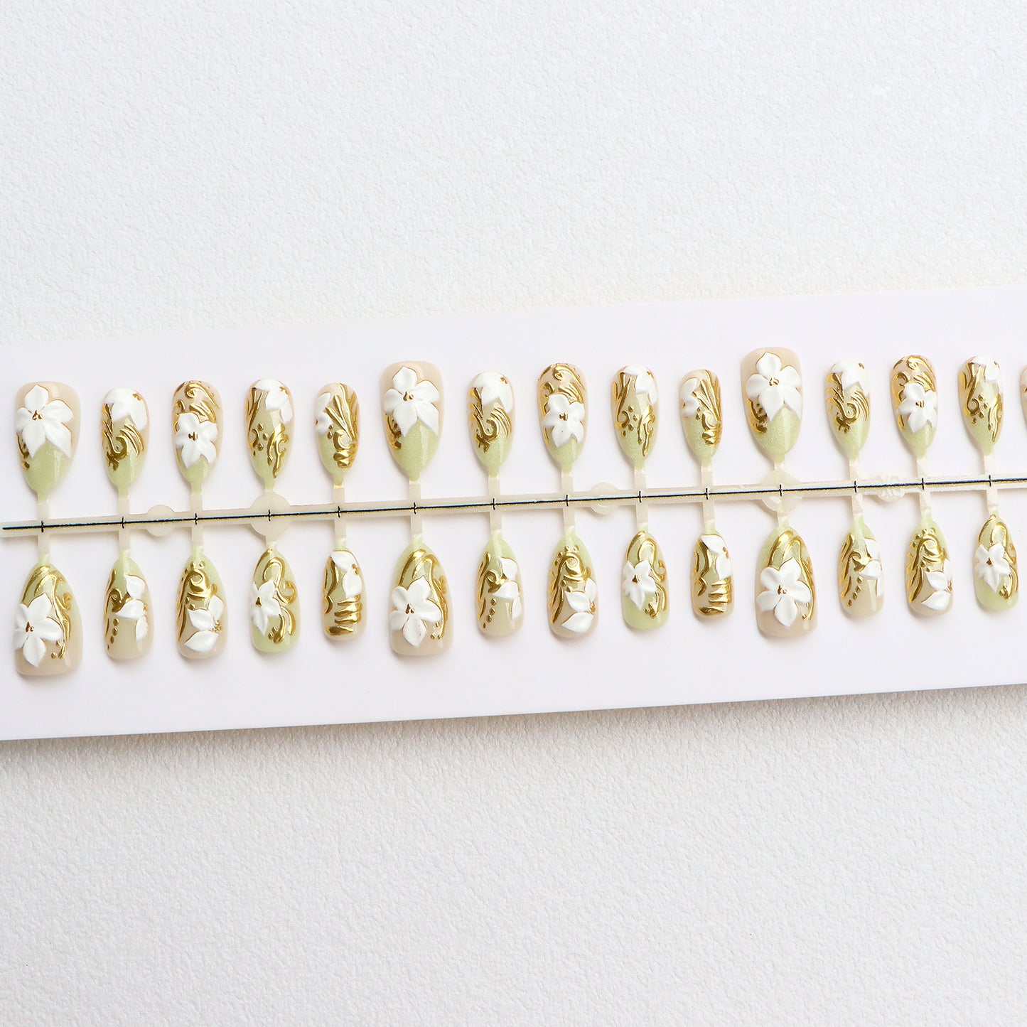 Decorative Floral Press-On Nail Set Acalora 1788497824