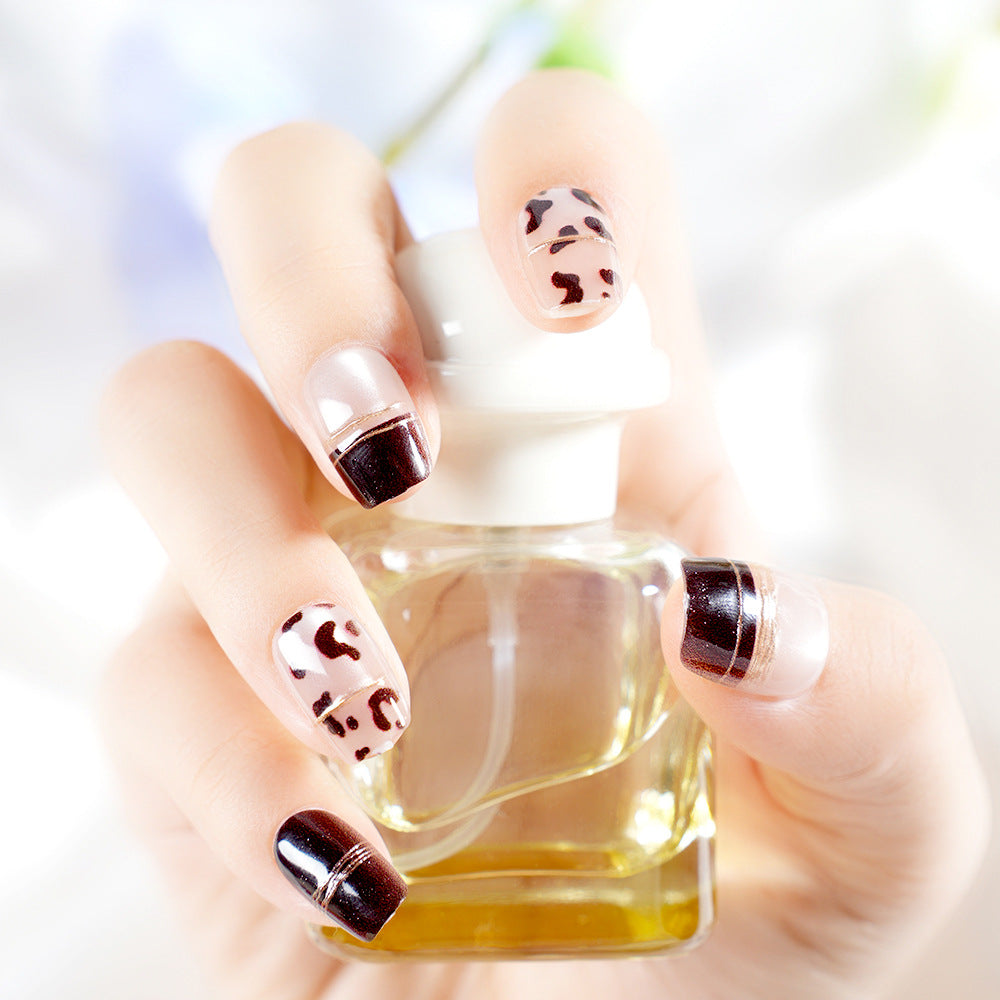 Artistic Press-On Nail Art Set Acalora
