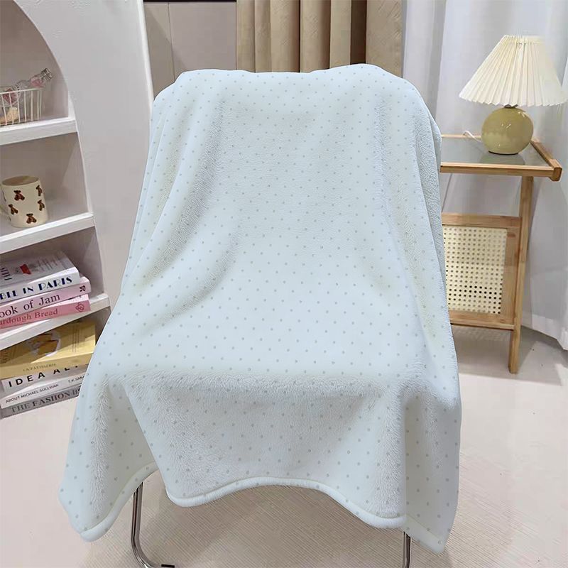 Cozy Dot Pattern Throw Blanket