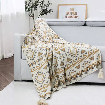 Stylish Geometric Pattern Throw Blanket