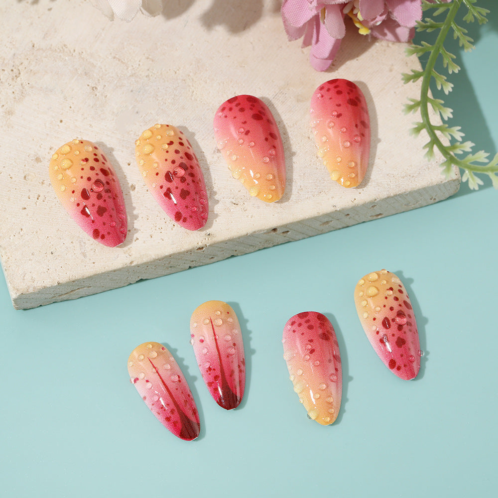 Creative artificial nails with appealing ombre and glitter effects Acalora