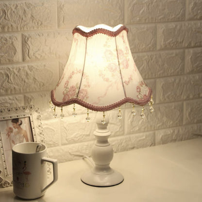 Vintage Floral Shade Table Lamp